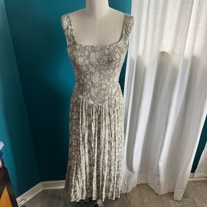 Justify Olive Patterned Midi Dress